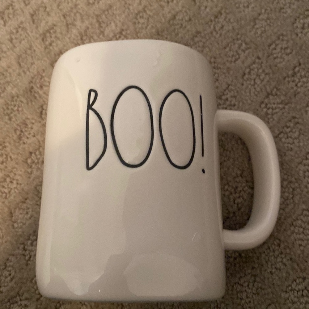 Rae dunn boo mug